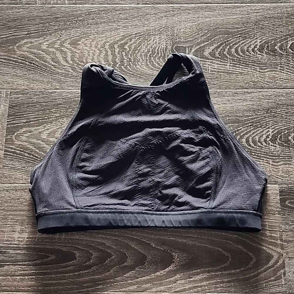 🦜 Lululemon free to be sernene Sports Bra 🦜
